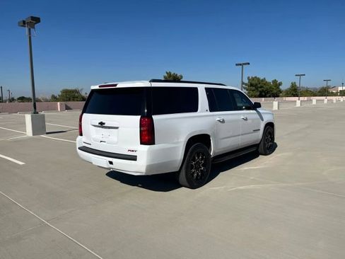 Used 2020 Chevrolet Suburban LT image 5