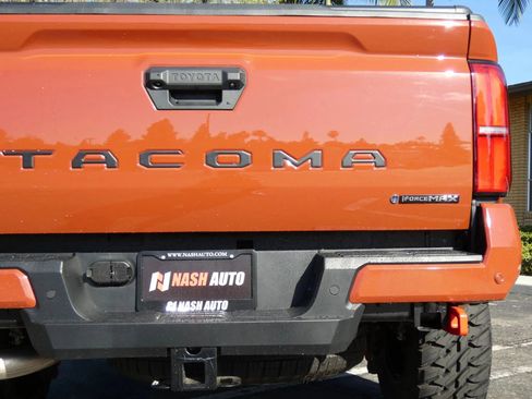 Used 2025 Toyota Tacoma TRD Off-Road w/ TRD Off Road Premium Package image 12