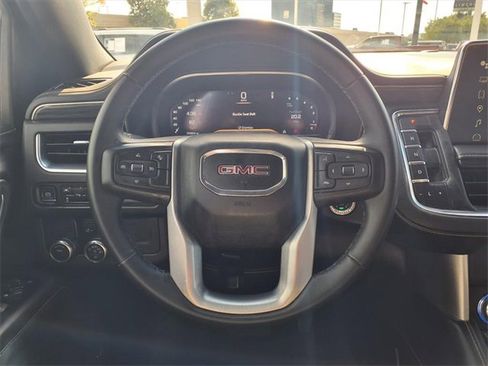 Used 2023 GMC Yukon SLT image 11