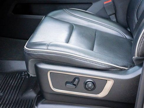 Used 2020 RAM 1500 Limited image 16