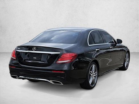 Used 2019 Mercedes-Benz E 300 image 5