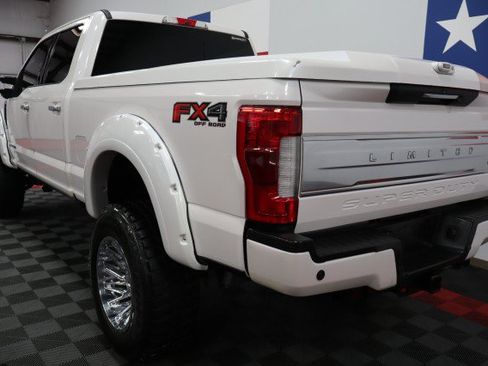 Used 2019 Ford F250 Limited w/ FX4 Off-Road Package AWD/4WD image 12
