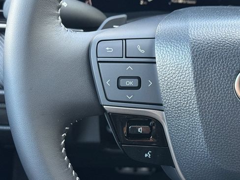 New 2026 Toyota Camry Hybrid FWD image 28