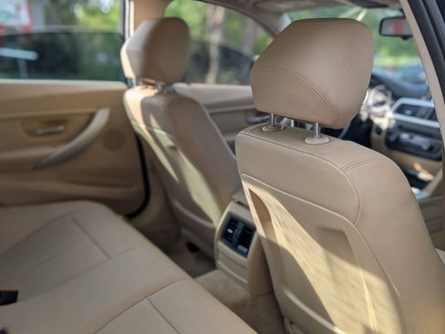 Used 2015 BMW 320i Sedan RWD image 18