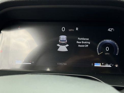 Used 2024 Jeep Grand Cherokee L Altitude image 16