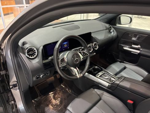 Used 2026 Mercedes-Benz GLA 250 4MATIC image 9