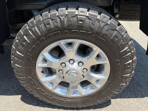 Used 2023 RAM 2500 Laramie AWD/4WD image 16