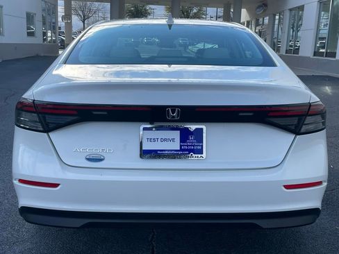 Used 2023 Honda Accord EX image 5