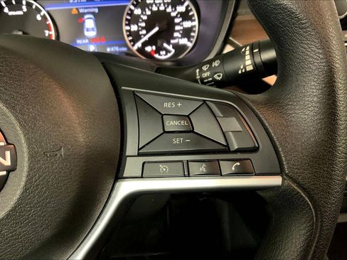 Used 2025 Nissan Altima 2.5 SV image 19