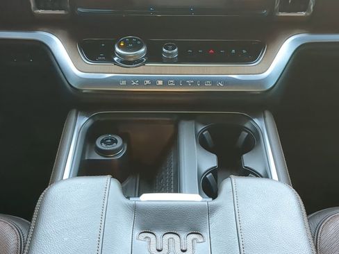 Certified 2025 Ford Expedition Max King Ranch image 17