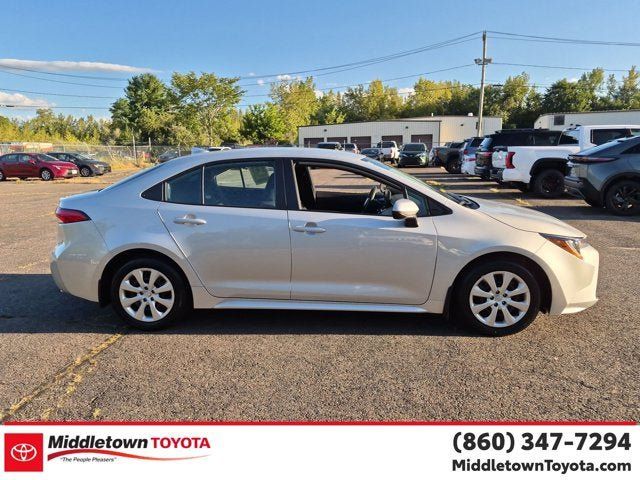 Certified 2025 Toyota Corolla LE FWD image 2