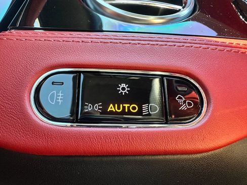 Used 2020 Bentley Continental GT image 30