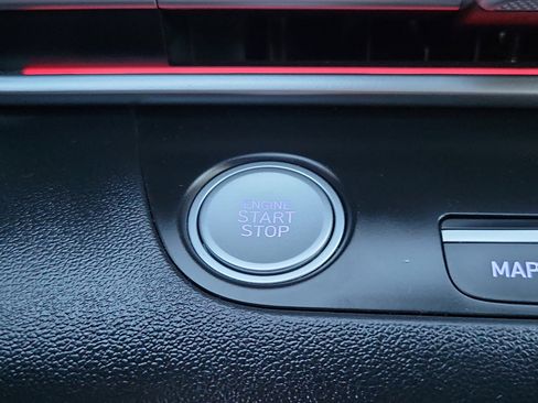 Certified 2023 Hyundai Elantra Limited image 14