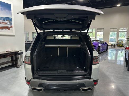 Used 2018 Land Rover Range Rover Sport HSE AWD/4WD image 33