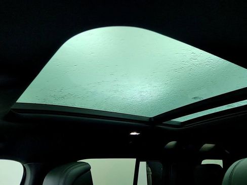 Used 2023 Land Rover Defender 110 X image 12