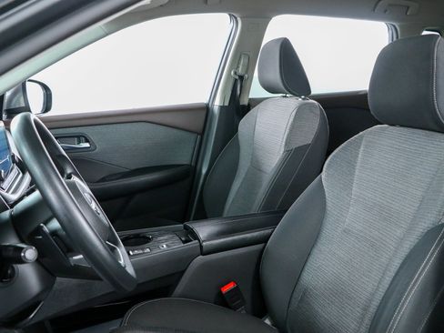 Used 2023 Nissan Rogue SV FWD image 22