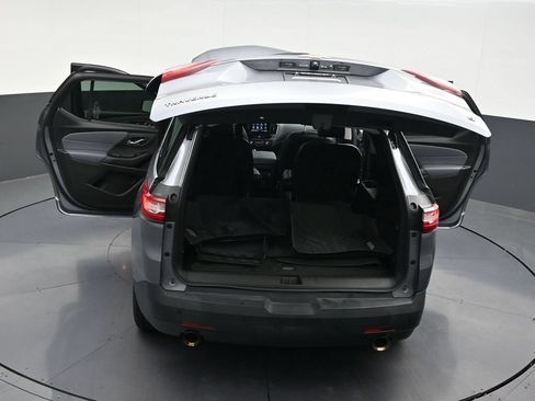 Used 2020 Chevrolet Traverse LT FWD image 38