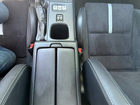 Used 2026 Toyota GR86 Premium w/ ALL Weather Mat Package (TMS) RWD image 18