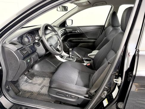 Used 2015 Honda Accord Sport image 25