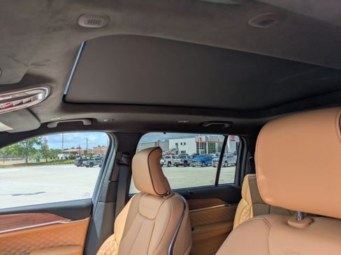 New 2026 Jeep Grand Cherokee L Summit AWD/4WD image 12