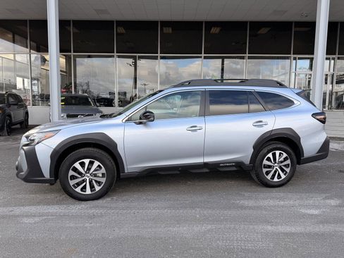 Certified 2025 Subaru Outback Premium image 1