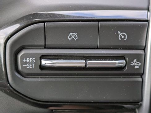 New 2025 Chevrolet Colorado ZR2 w/ Midnight Edition image 29