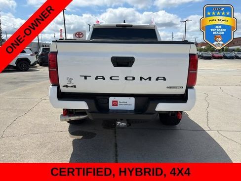 Certified 2025 Toyota Tacoma TRD Off-Road AWD/4WD image 6