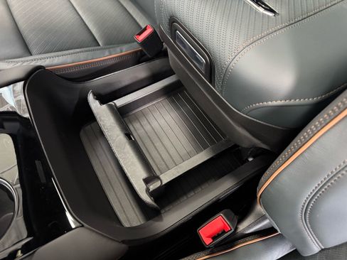 New 2026 GMC Yukon AT4 w/ AT4 Premium Package image 29