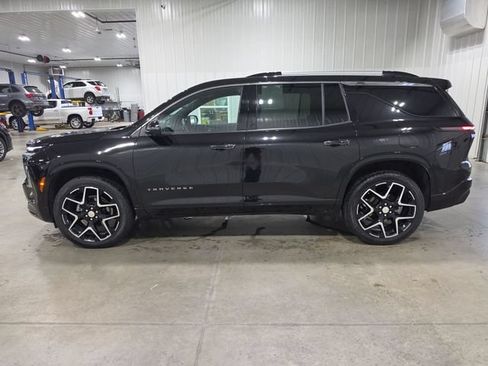 Used 2026 Chevrolet Traverse High Country w/ LPO, Floor Liner Package AWD/4WD image 5