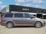 Used 2013 Toyota Sienna XLE image 4