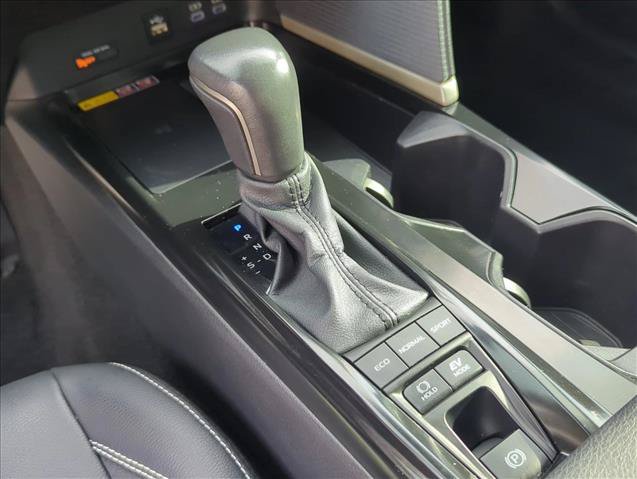Certified 2025 Toyota Camry SE FWD image 15