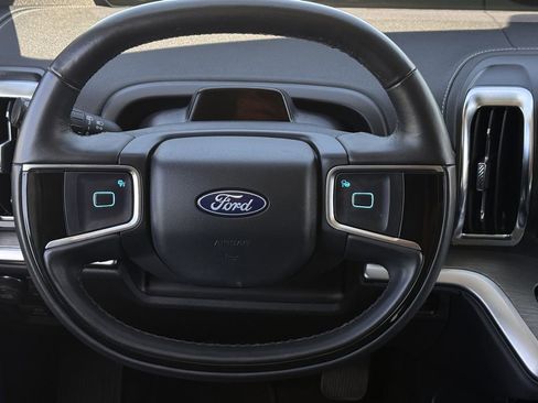 Used 2025 Ford Expedition Max Platinum AWD/4WD image 15