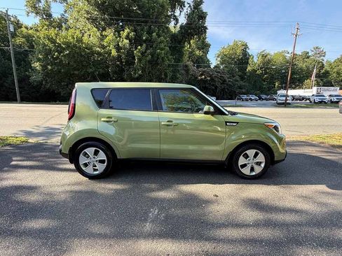 Used 2015 Kia Soul FWD image 7