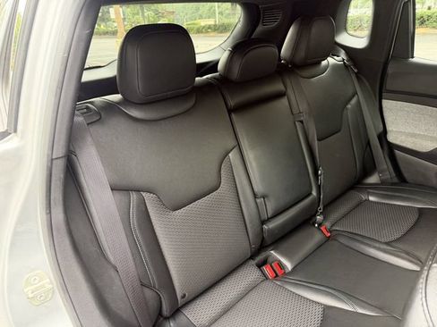 Used 2024 Jeep Compass Latitude AWD/4WD image 25