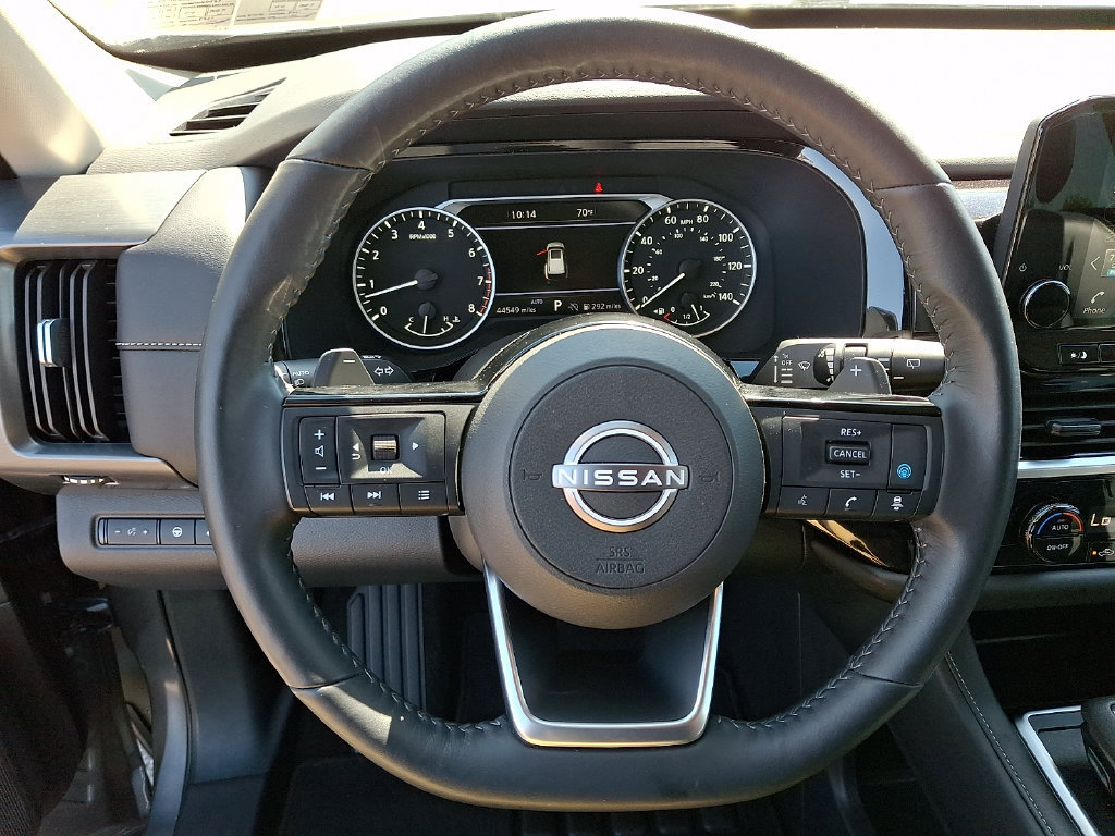 Certified 2023 Nissan Pathfinder SL w/ Black Appearance Package AWD/4WD image 19