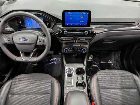 Certified 2025 Ford Escape ST-Line w/ Cold Weather Package image 23