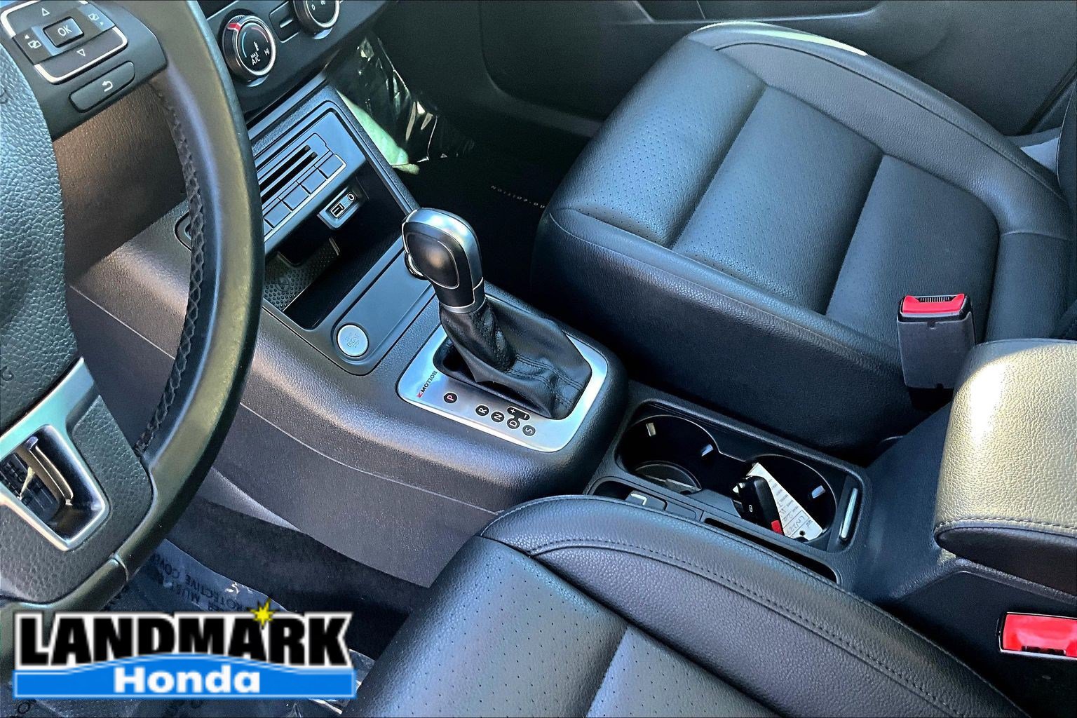 Used 2017 Volkswagen Tiguan Wolfsburg Edition AWD/4WD image 14