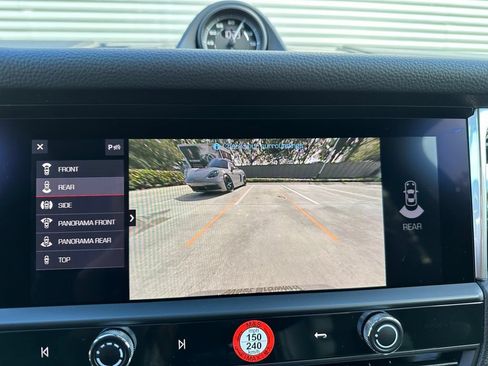 Certified 2026 Porsche Macan AWD/4WD image 32
