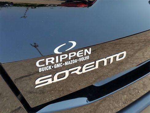 Used 2024 Kia Sorento S image 31