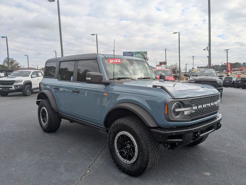 Used 2022 Ford Bronco Badlands w/ Sasquatch Package image 3