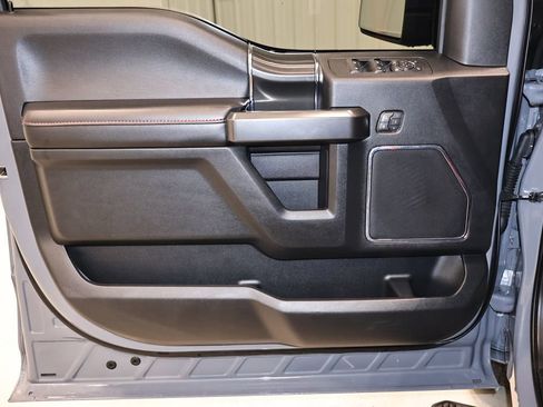 Used 2019 Ford F150 Lariat w/ Equipment Group 502A Luxury AWD/4WD image 10