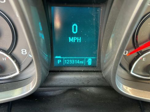 Used 2013 Chevrolet Malibu LS image 16