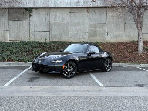 Used 2016 MAZDA MX-5 Miata Grand Touring image 4