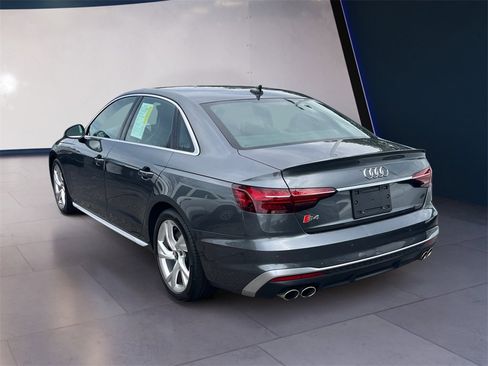 Used 2022 Audi S4 Premium Plus w/ Premium Plus Package image 3