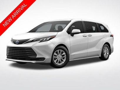 Used 2024 Toyota Sienna XLE