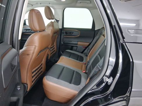 Used 2023 Ford Bronco Sport Outer Banks w/ Tech Package image 11