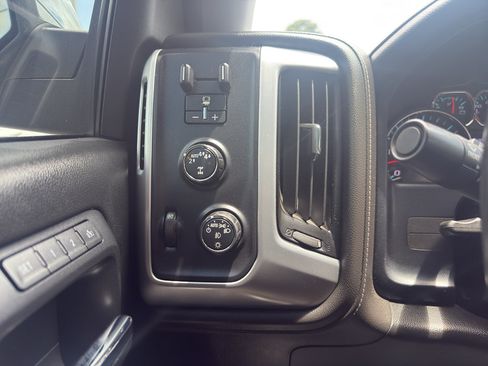 Used 2018 GMC Sierra 1500 SLT AWD/4WD image 18