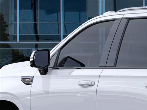 New 2026 GMC Yukon AT4 image 12