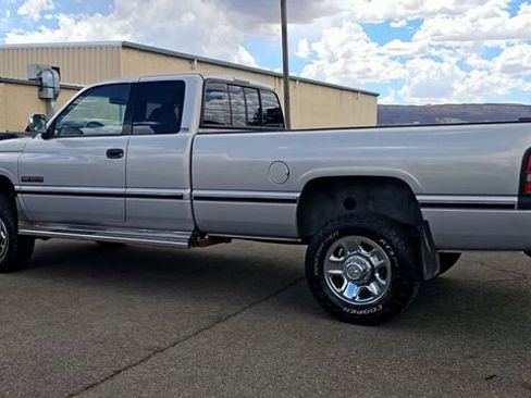 Used 1997 Dodge Ram 2500 Truck 4x4 Club Cab image 7