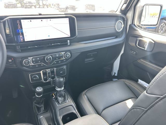 New 2027 Jeep Wrangler Unlimited Sahara AWD/4WD image 16